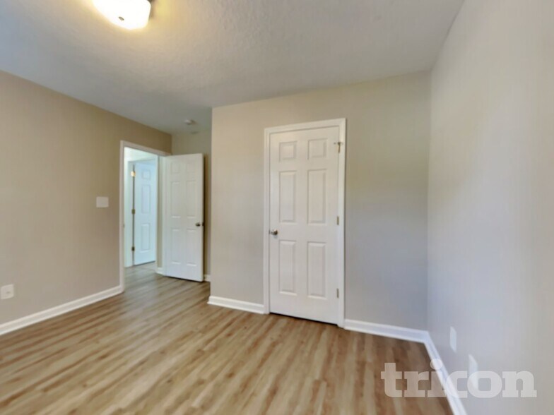 Building Photo - 47 Spaniel Ln