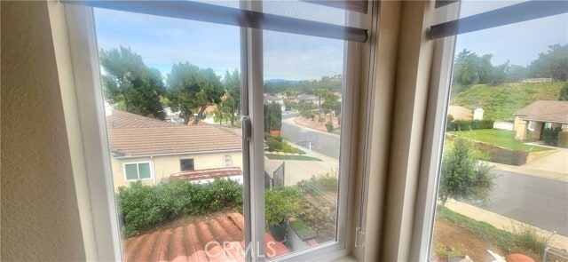 Building Photo - 865 Featherwood Dr