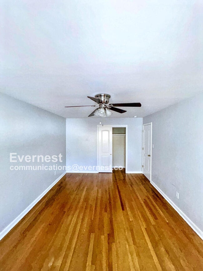 Building Photo - 4520 Grove Ave