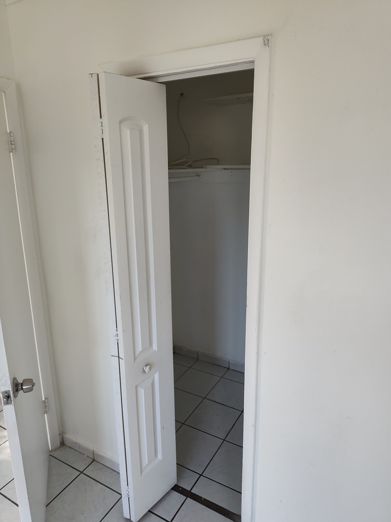 Building Photo - 1605 NE Miami Gardens Dr