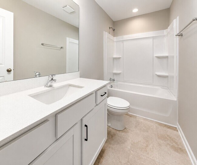 Building Photo - 3-Bedroom Townhome with Patio in Greensboro