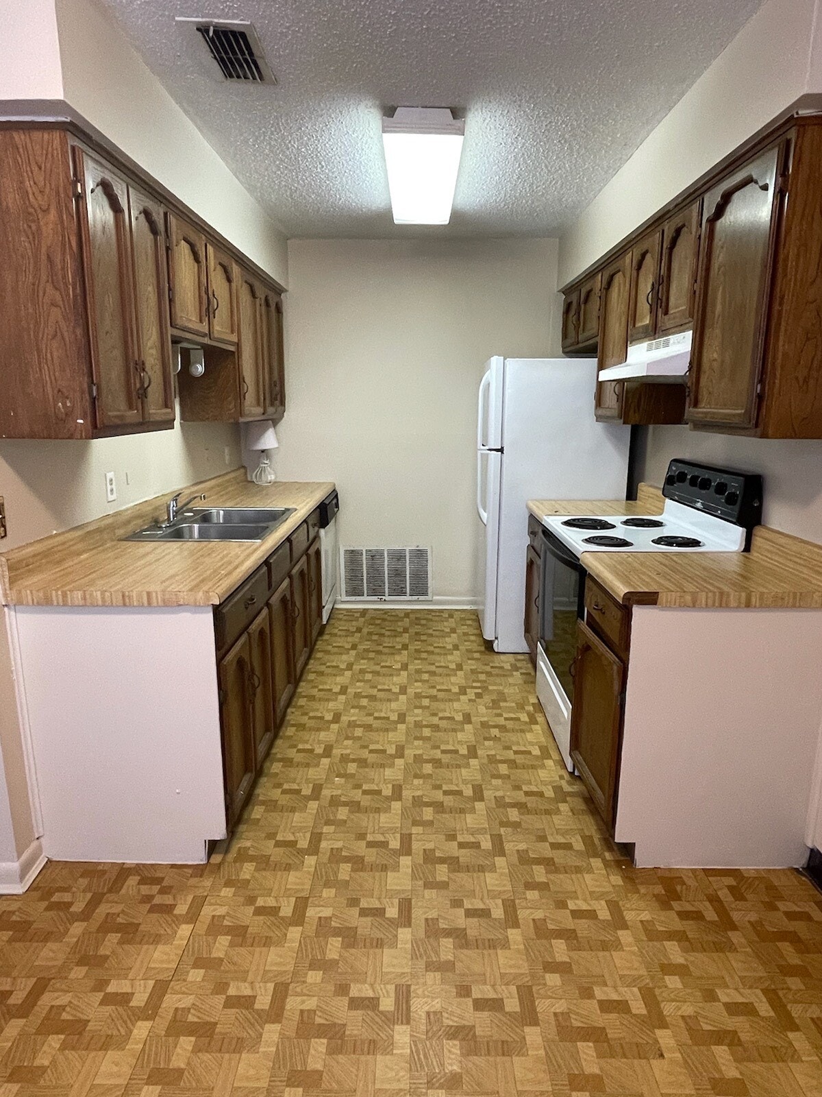 Building Photo - 4902 Marcella Ave