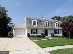 Building Photo - 8702 Victory Ln