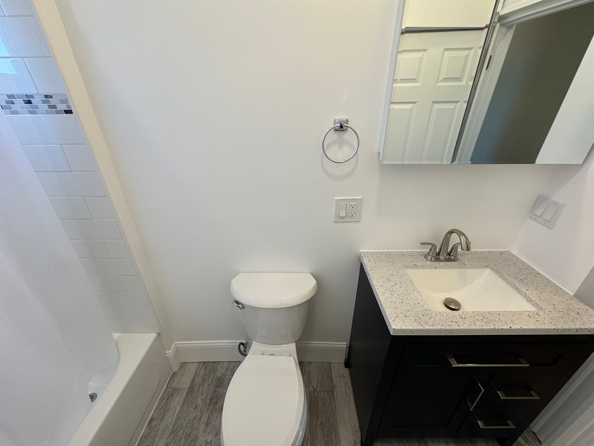 Building Photo - 31 Cameron Ave