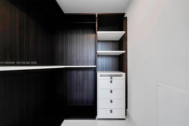 Building Photo - 301 Altara Ave