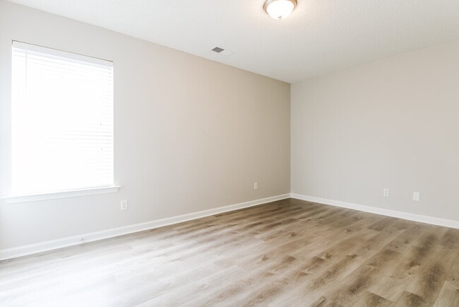 Building Photo - 10181 Sorrento Pl