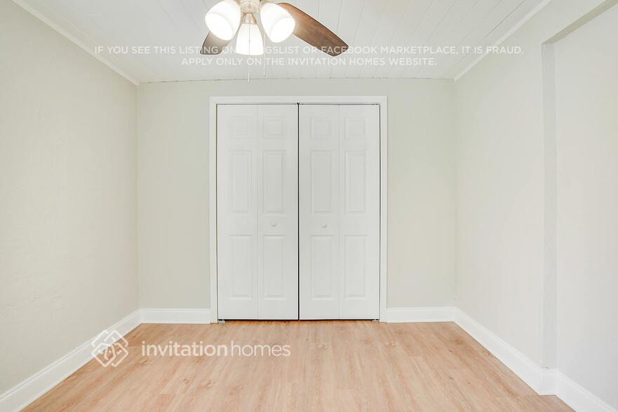 Building Photo - 4805 Burgundy Ln