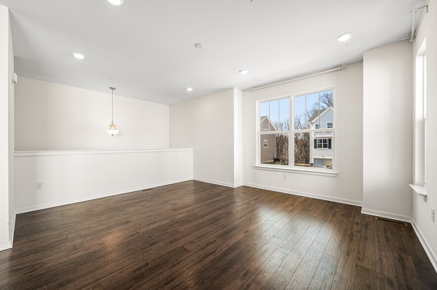 Building Photo - 1857 Boulder Dr