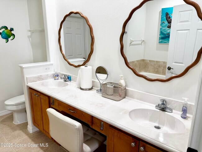 Building Photo - 121 Majestic Bay Ave