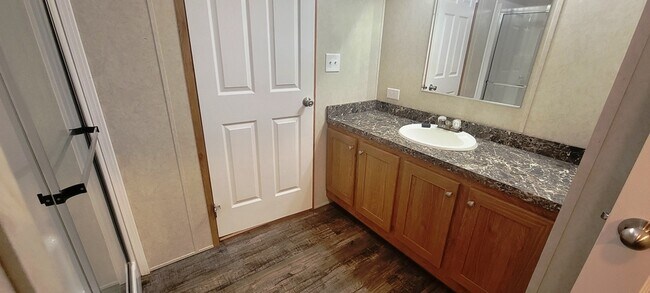 Building Photo - 290 Old Taylor Rd