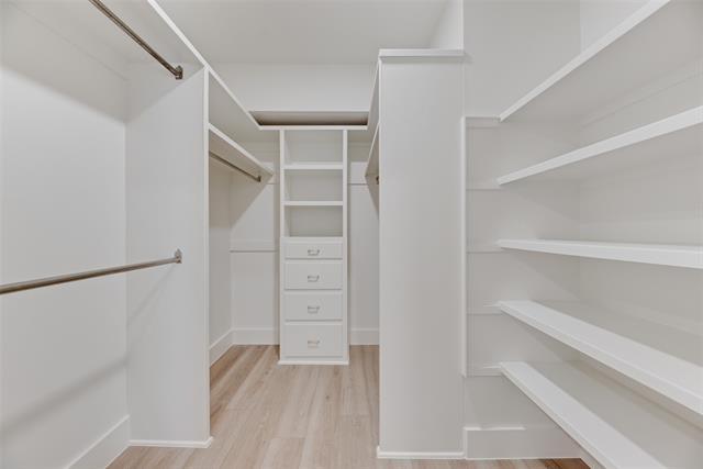 Building Photo - 7426 Woodthrush Dr