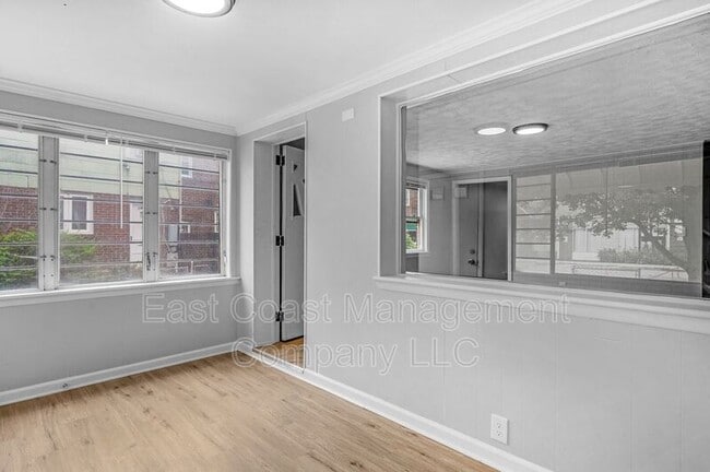 Building Photo - 418 Avondale Rd