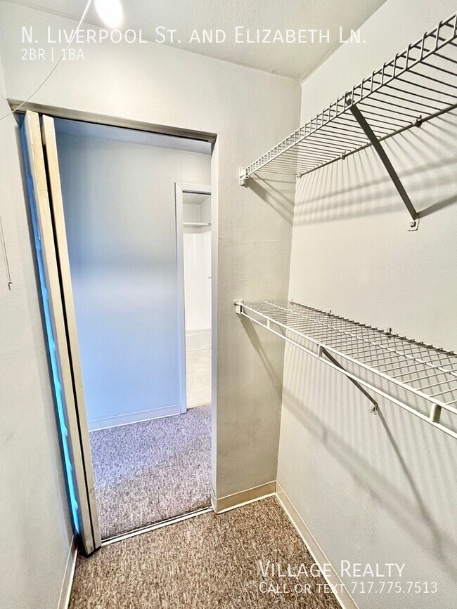 Building Photo - 75 N Liverpool St