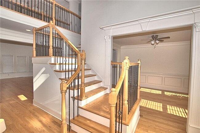 Building Photo - 56 Creekside Park Dr