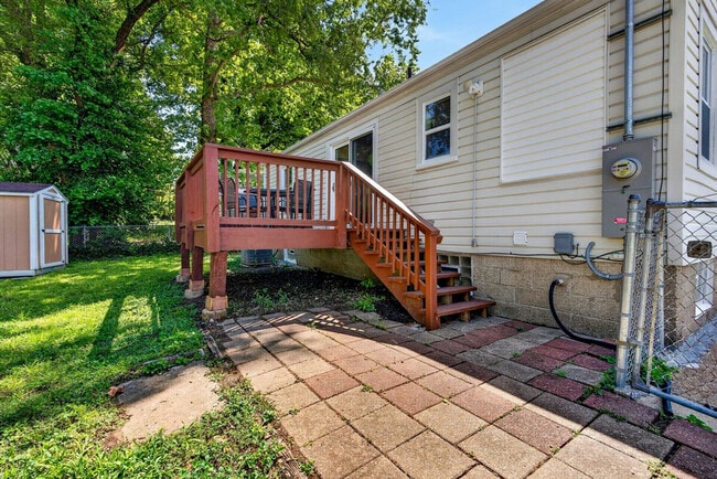 Building Photo - 3036 Wheaton Ave