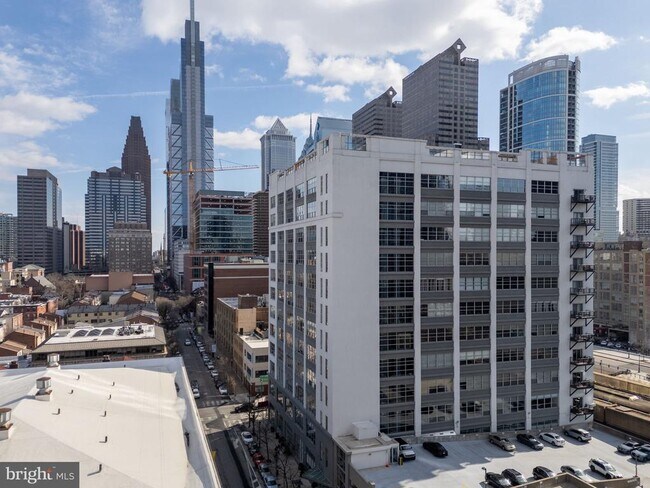 Building Photo - 2200 Arch St