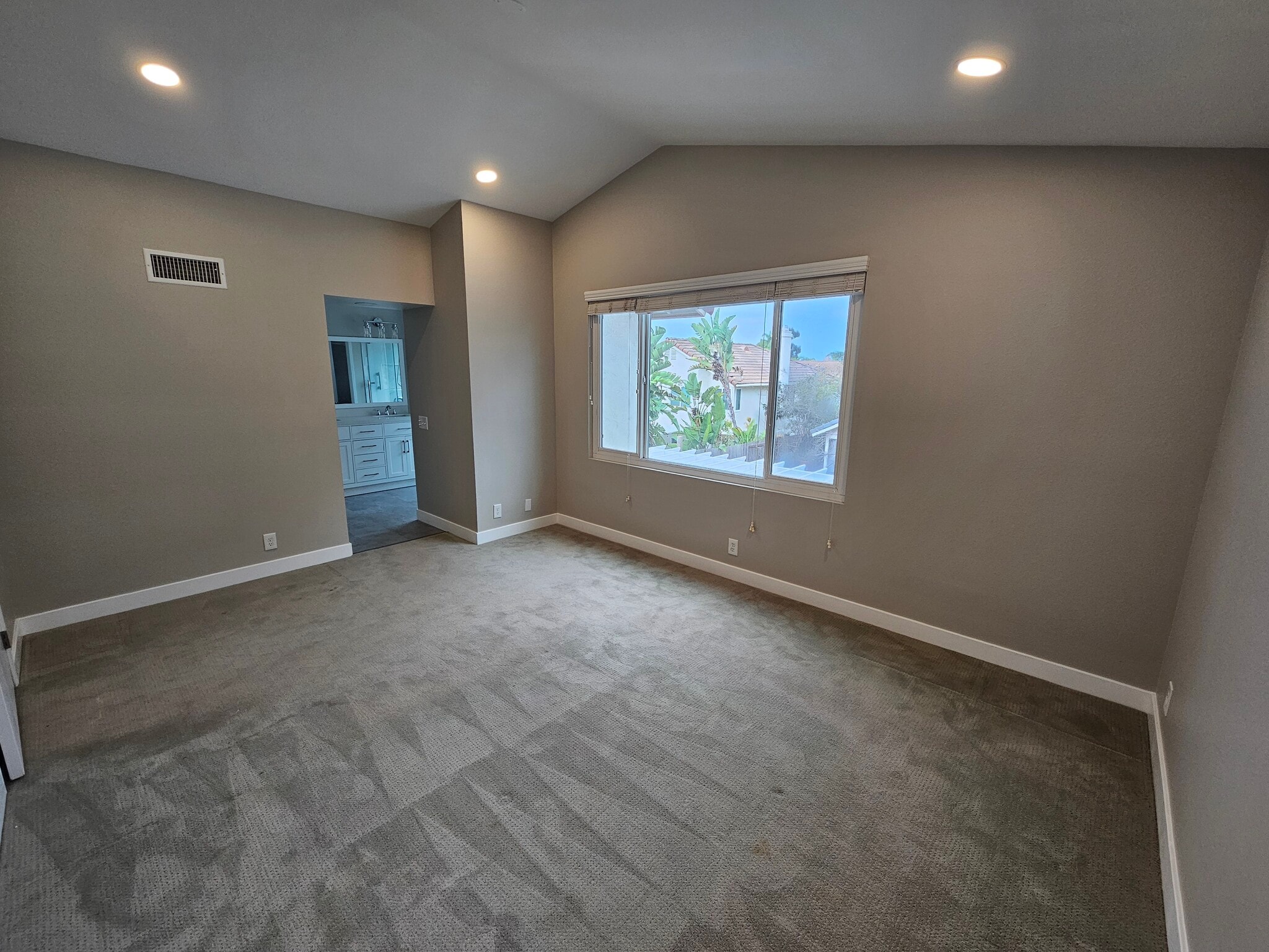 Building Photo - 12566 Salmon River Rd