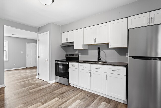 Building Photo - 2600 Mallard Ct