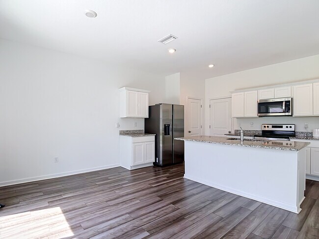 Building Photo - 35544 Shade Fern Ln