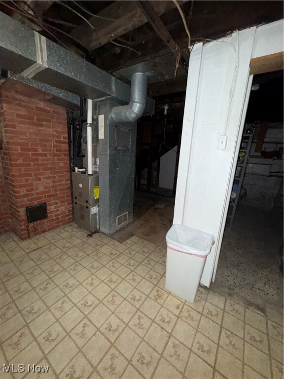 Building Photo - 8375 W Pike