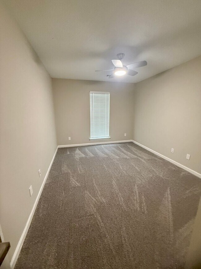 Building Photo - Copper Village Pooler