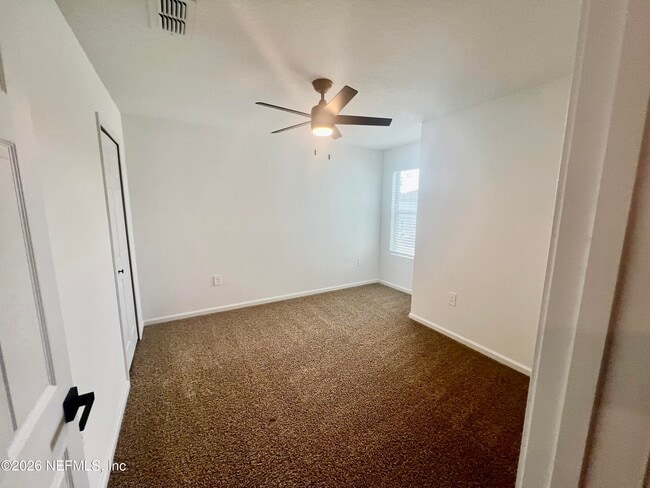 Building Photo - 656 Celtic dr