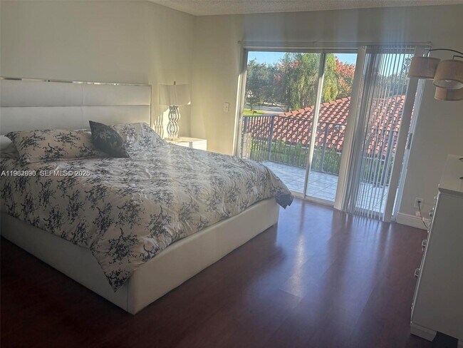 Building Photo - 4520 NW 52nd St