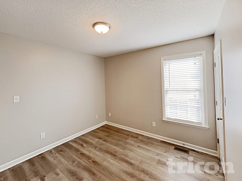 Building Photo - 305 Aqua Marine Ln