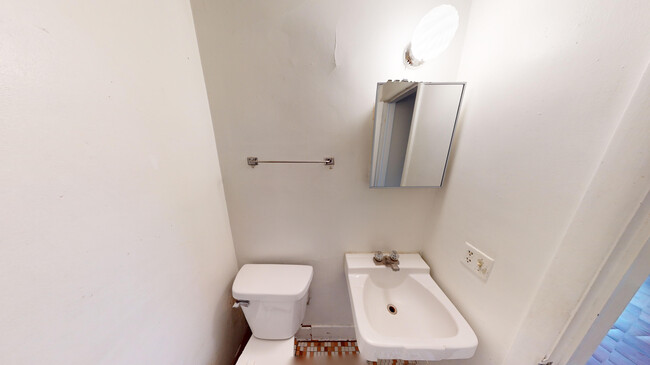 115-A-Studio-Bathroom - 115 East Gilman