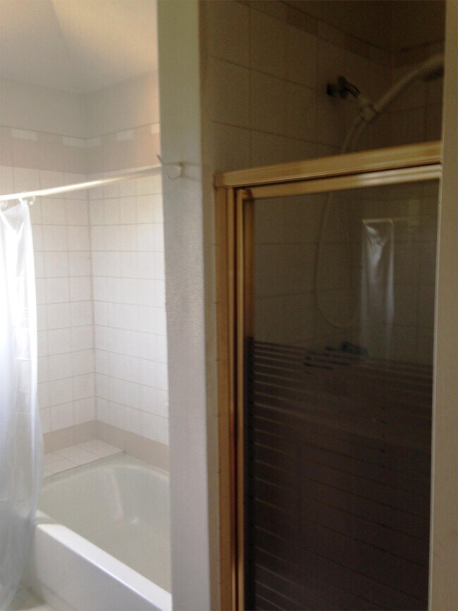 Building Photo - 3683 Iris Ave