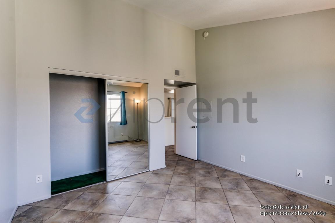 Building Photo - 15000 Downey Ave