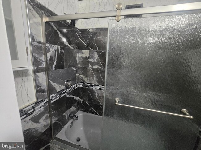 Building Photo - 2826 N 27th St