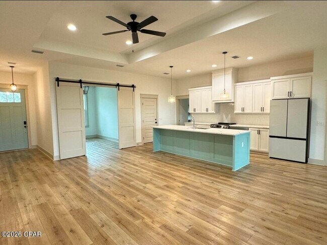 Building Photo - 4640 Delwood Park Blvd