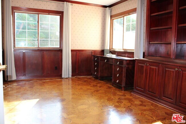 Building Photo - 11502 Dona Teresa Dr