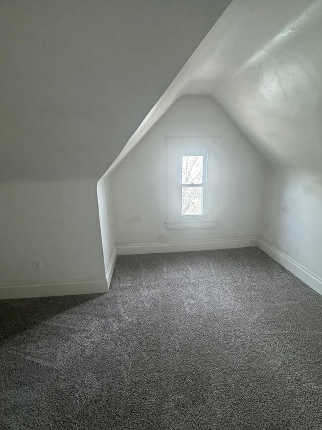 Building Photo - 2310 Jenny Lind St