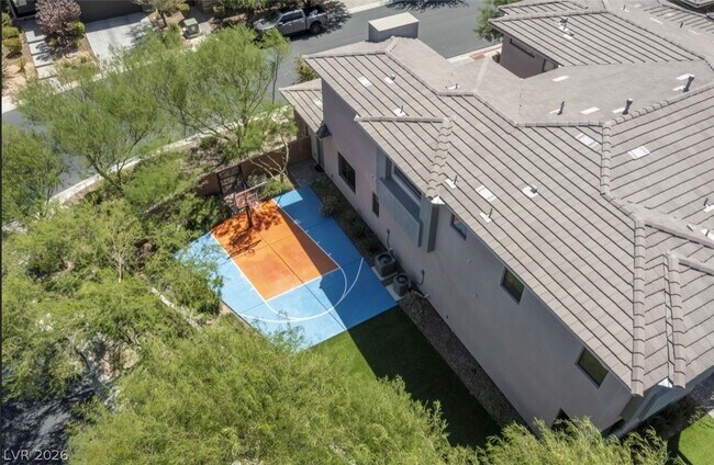 Building Photo - 47 Pristine Glen St