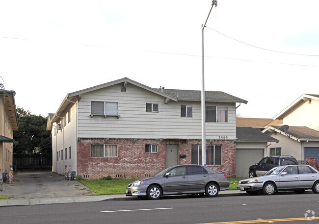 Primary Photo - 3444 Monroe St