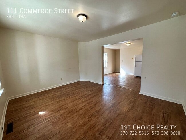 Building Photo - 111 Commerce St