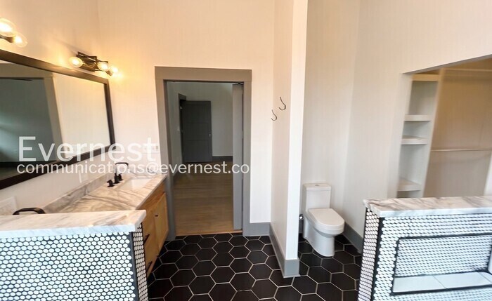 Building Photo - 840 Piney Rdg Trl