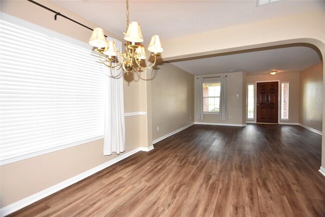 Building Photo - 9619 Babbling Spring Ct