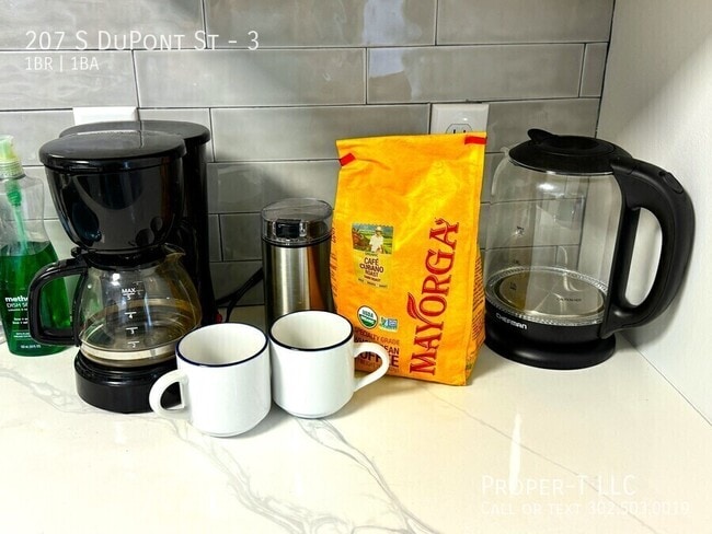 Building Photo - 207 S Dupont St