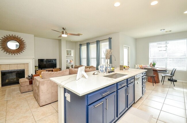 Building Photo - 9422 Herons Grove Ln