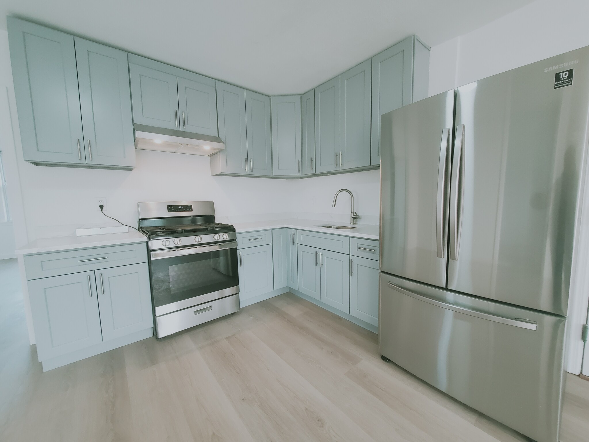 Building Photo - 23 Madison Pl