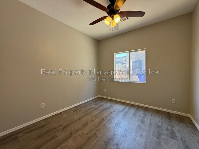 Building Photo - 15361 W Port Au Prince Ln