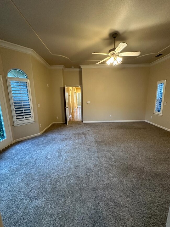 Building Photo - 535 W Decatur Ave