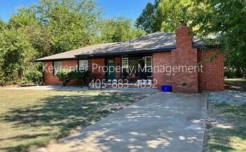 Building Photo - Completely Renovated 3 Bedroom close to OU Campus!! LAWNCARE INCLUDED!!