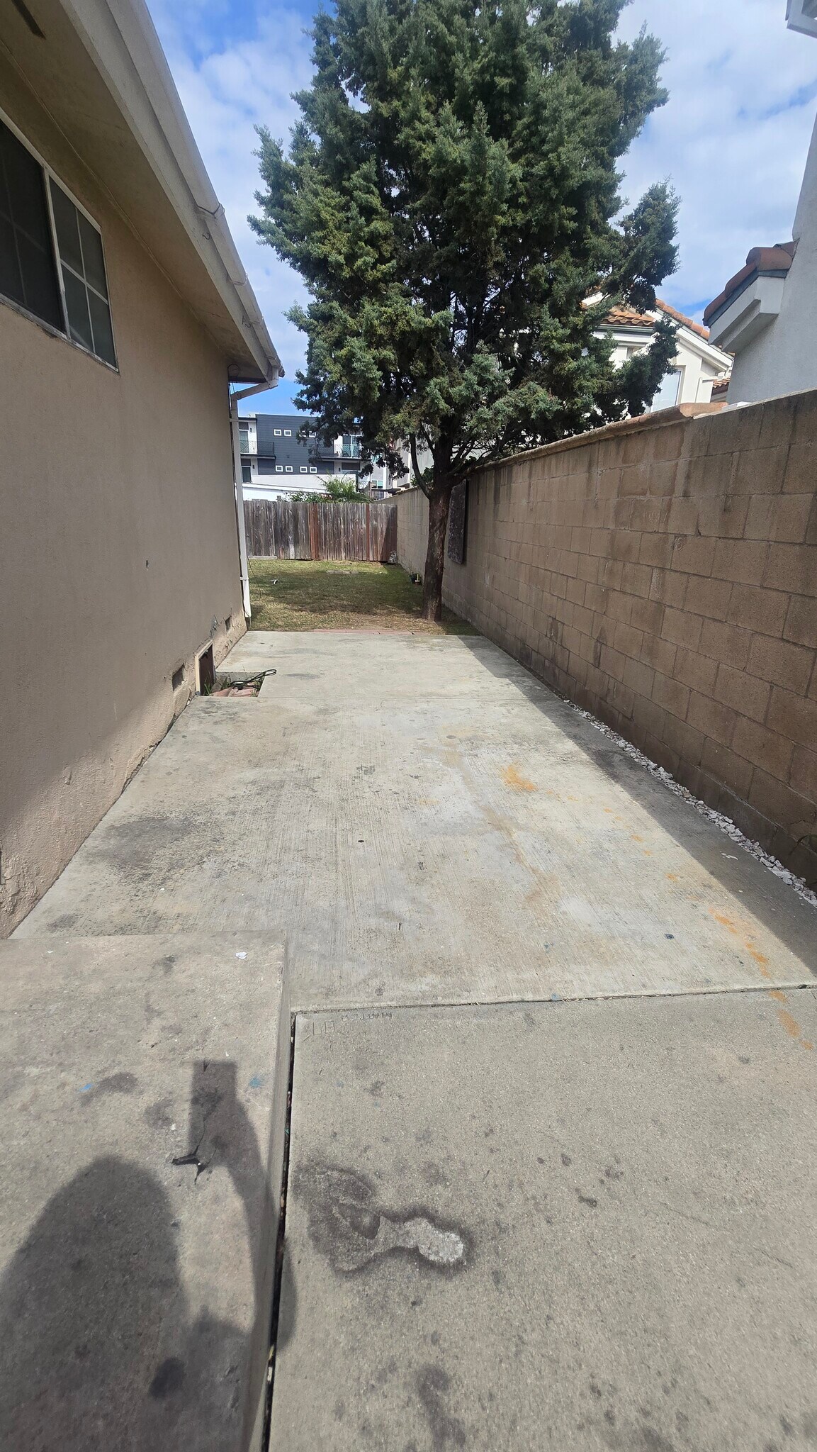Building Photo - 22310 Meyler St