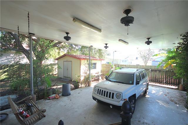 Building Photo - 617.5 Victory Dr