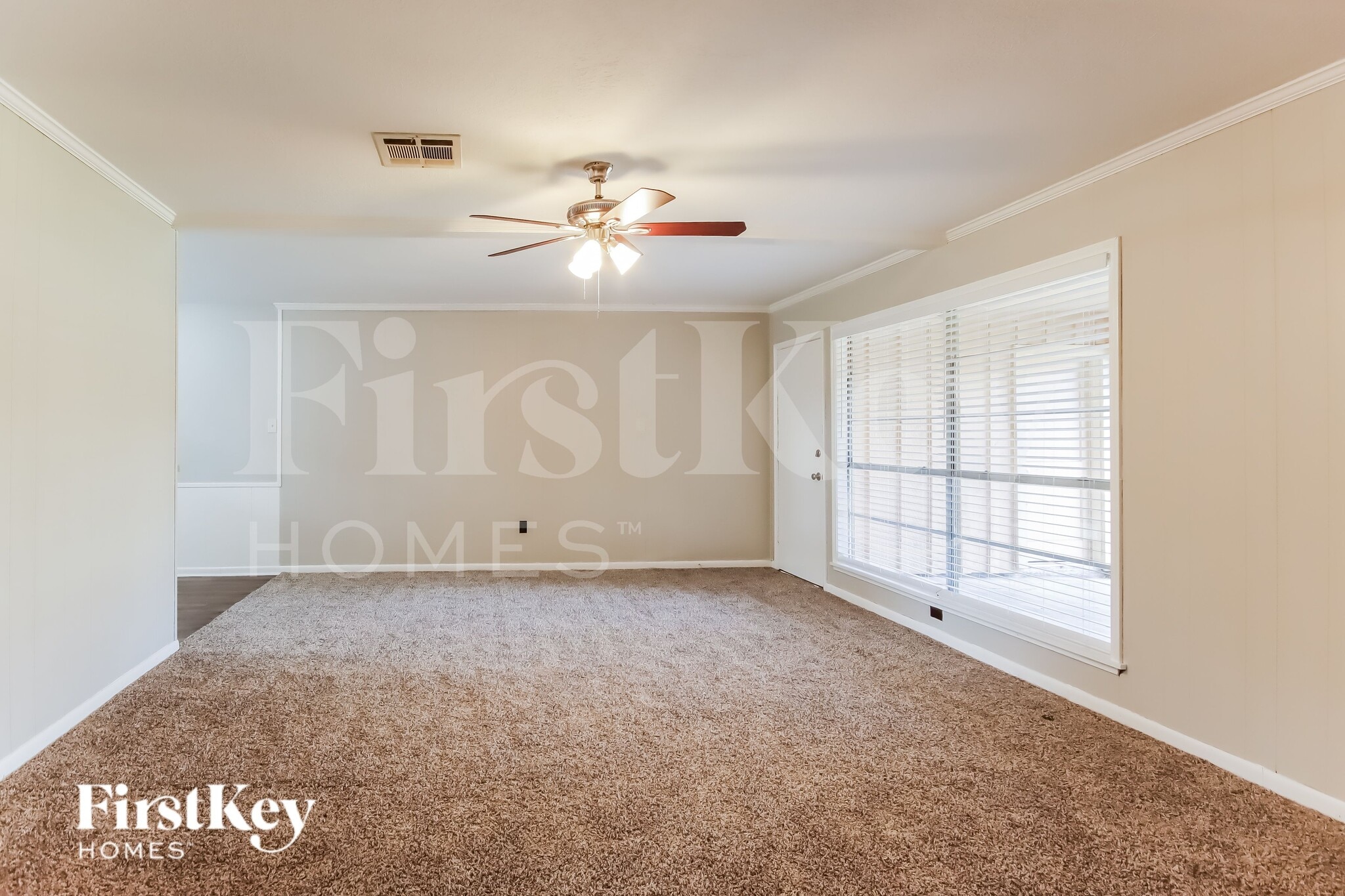 Building Photo - 3804 Canterbury Dr