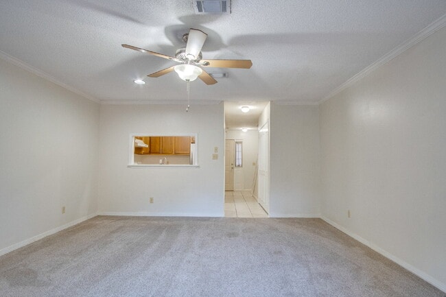 Building Photo - Foxborough 2BR/1.5BA Townhome – Back Deck, Available Now